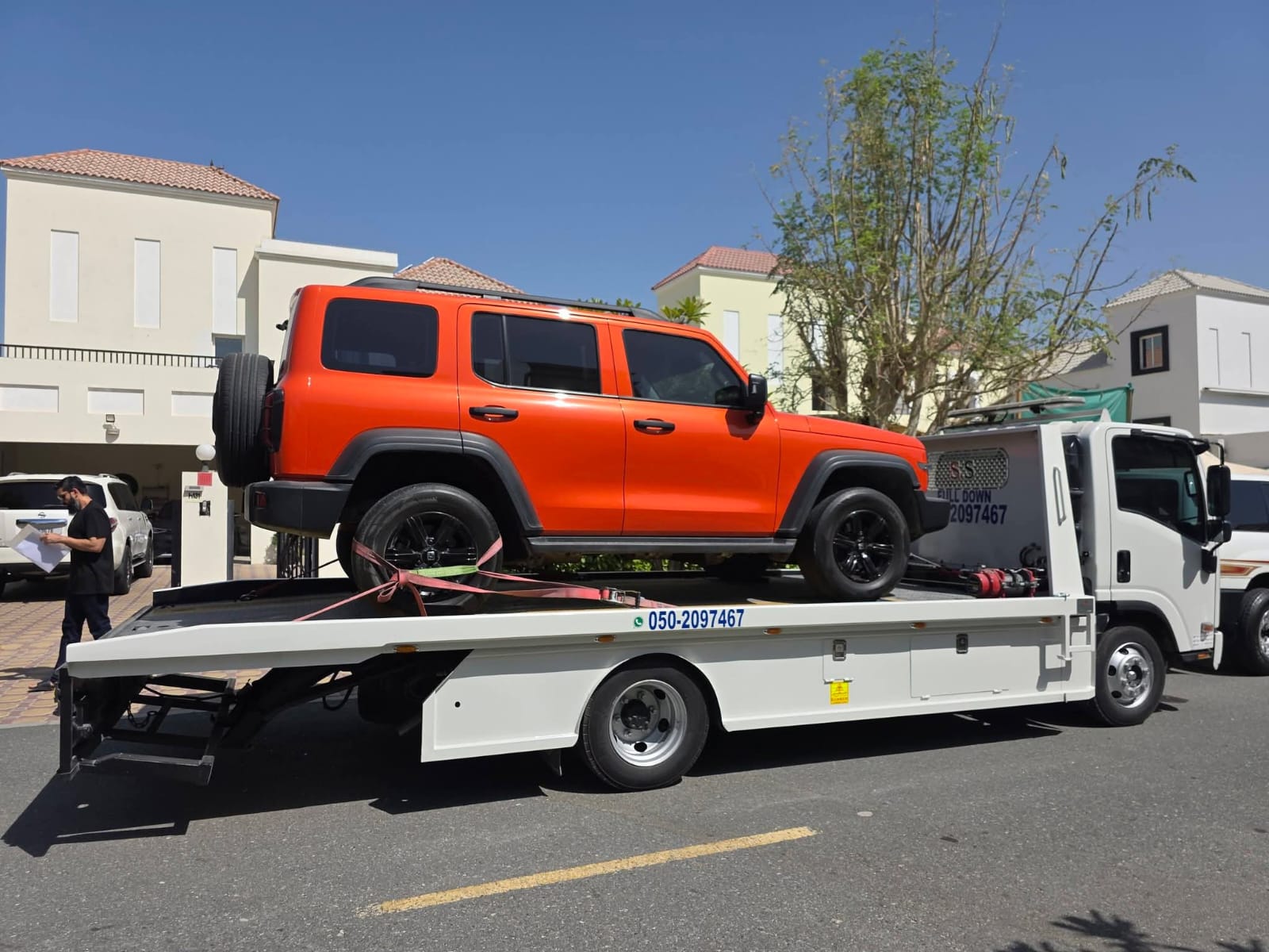 Vehicle transport Dubai carrier truck